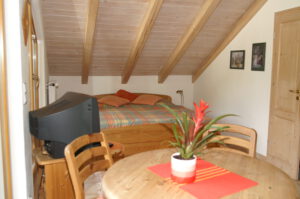 Massiv-Holz Doppelbett